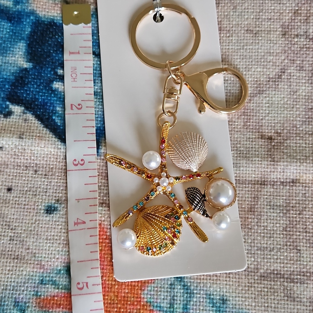 Starfish, Seashells & Pearls Keychain - Picture 8 of 15